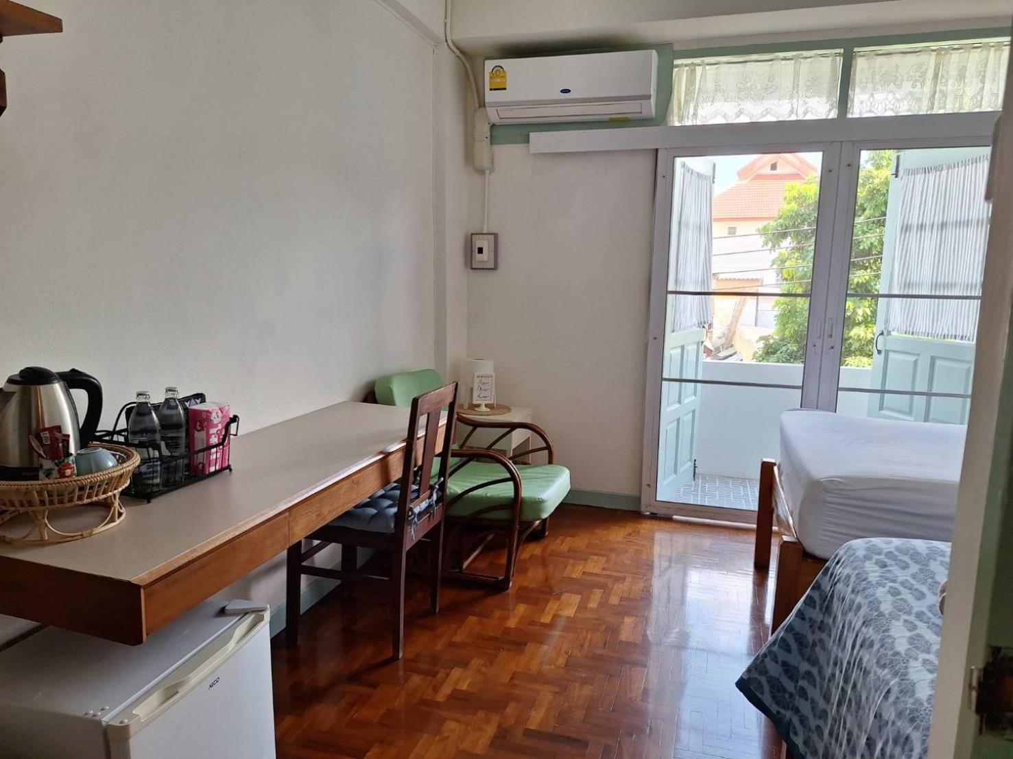 The Commonroom Cnx — Photos 2